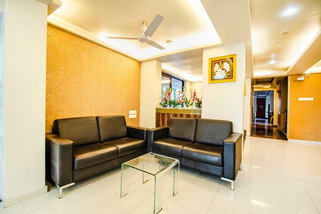 Eco Inn Пуна Экстерьер фото